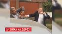 Чиновник побився з таксистом просто на дорозі у Чернівцях