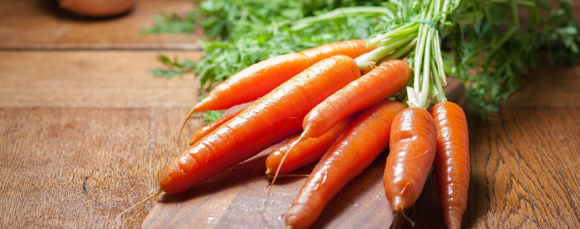 В Україні продовжує дорожчати морква: які нині ціни