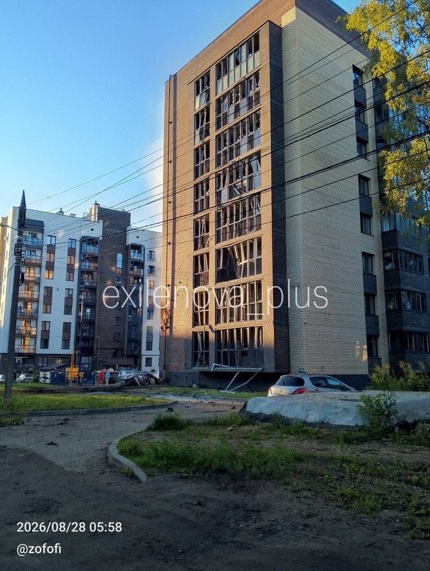 Вибиті вікна в будинках у Ярославській області РФ / © Exilenova+
