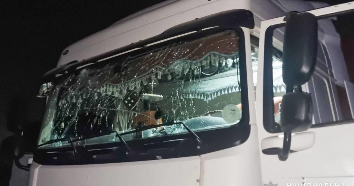 Пошкоджене авто внаслідок атаки на Одещину 10 квітня