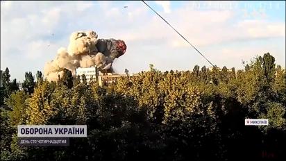 З місця подій: жахливі кадри руйнувань у Миколаєві