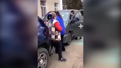 На Хмельниччині жінки напали на бус працівників ТЦК