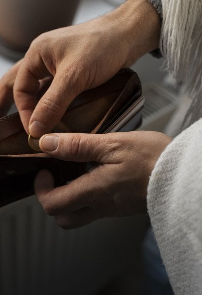 Скільки українців опинилися за межею бідності