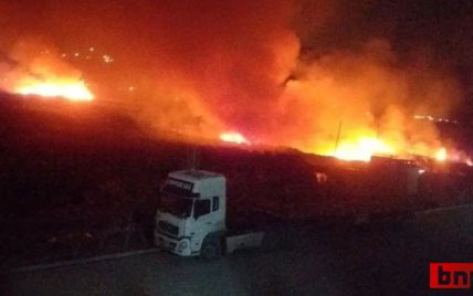 В Иране снова раздаются взрывы: беспилотники атаковали военную колонну и штаб-квартиру КСИР