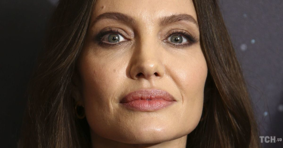 Анджеліна Джолі