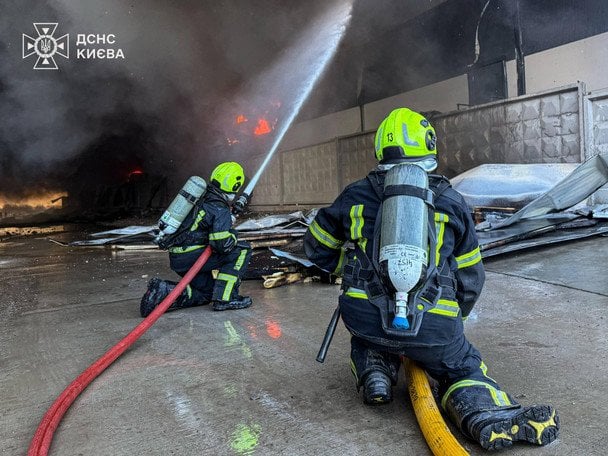 Пожежа спалахнула у Броварському районі / © ДСНС