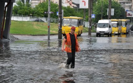 Українців попередили про погіршення погоди: пройдуть зливи й град