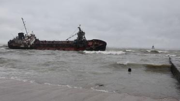 затонулий танкер Делфі біля Одеси_2 / © ГСЧС