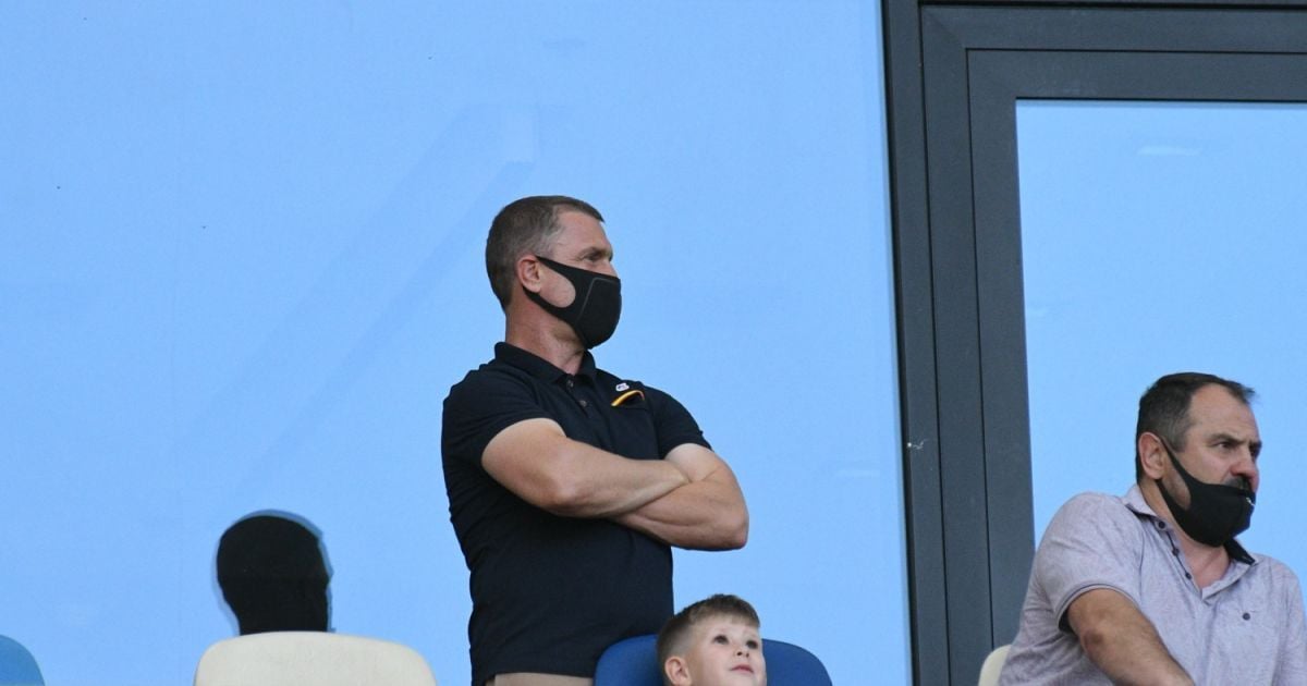 "Тихо оф*гивает от такой игры": в соцсетях прокомментировали приход Реброва на матч "Динамо" - "Шахтер"