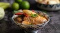 Куриные крылышки с винной подливкой