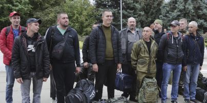 Російські "мобіки" їхали в Україну, і не доїхали!