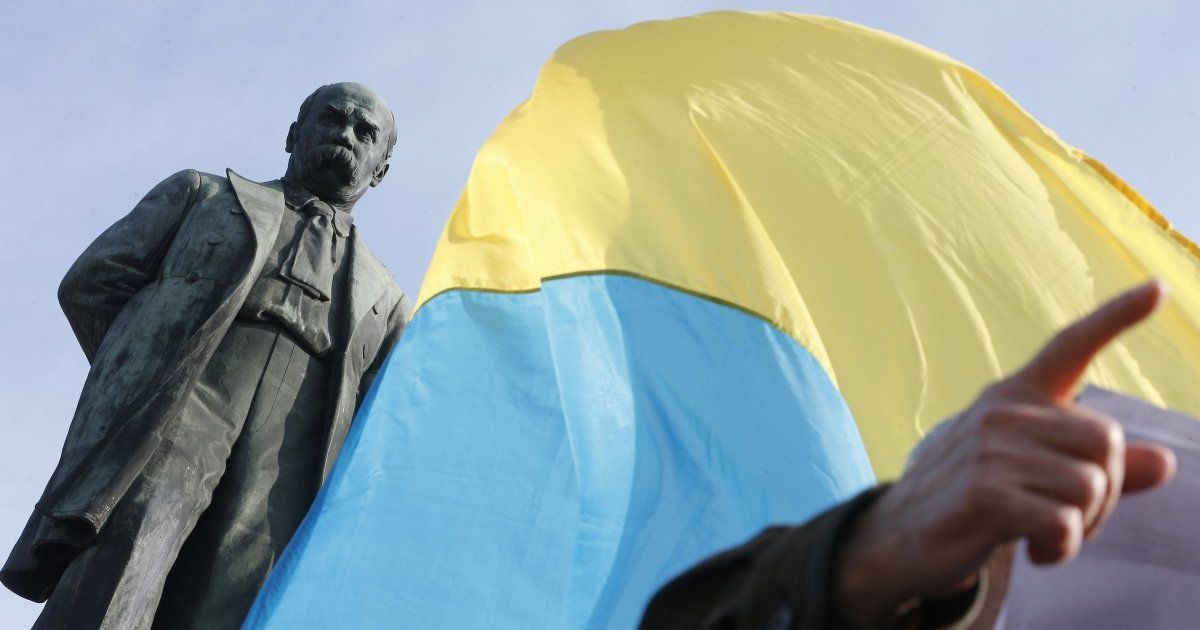 В центре Киева перекрыли улицы и отменили остановки общественного транспорта