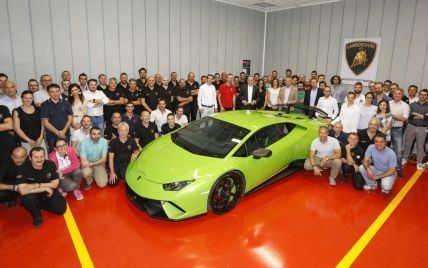 Lamborghini подготовила комнату для прослушивания моторов
