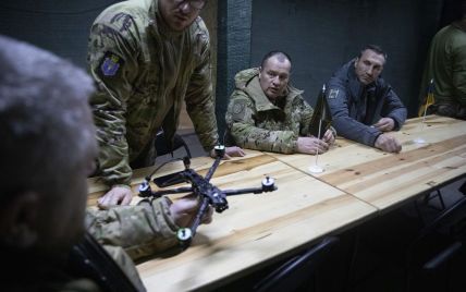 Кличко доставив на передову допомогу для трьох підрозділів - Дрони та броньовик