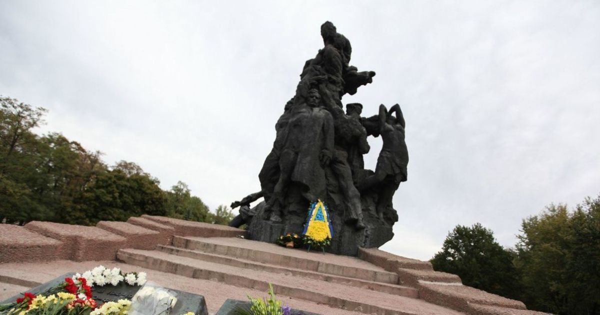 Скандал с созданием Мемориала в Бабьем Яру: Притула назвал извергом режиссера из РФ, который руководит проектом