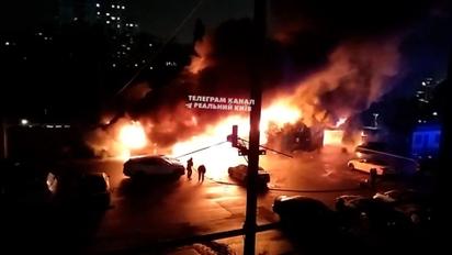 В Киеве загорелась СТО