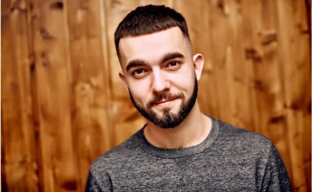 Чоловіча стрижка для трикутної форми обличчя