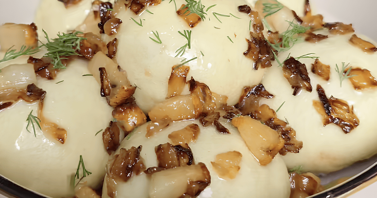 Полтавські парові галушки з м'ясом  tiktok.com_@yizhlo_ua