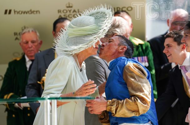 Королева Камілла та Френкі Детторі / © Getty Images