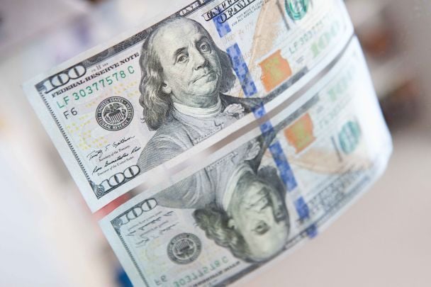 Курс валют на 29 мая: сколько будут стоить доллар, евро и злотый