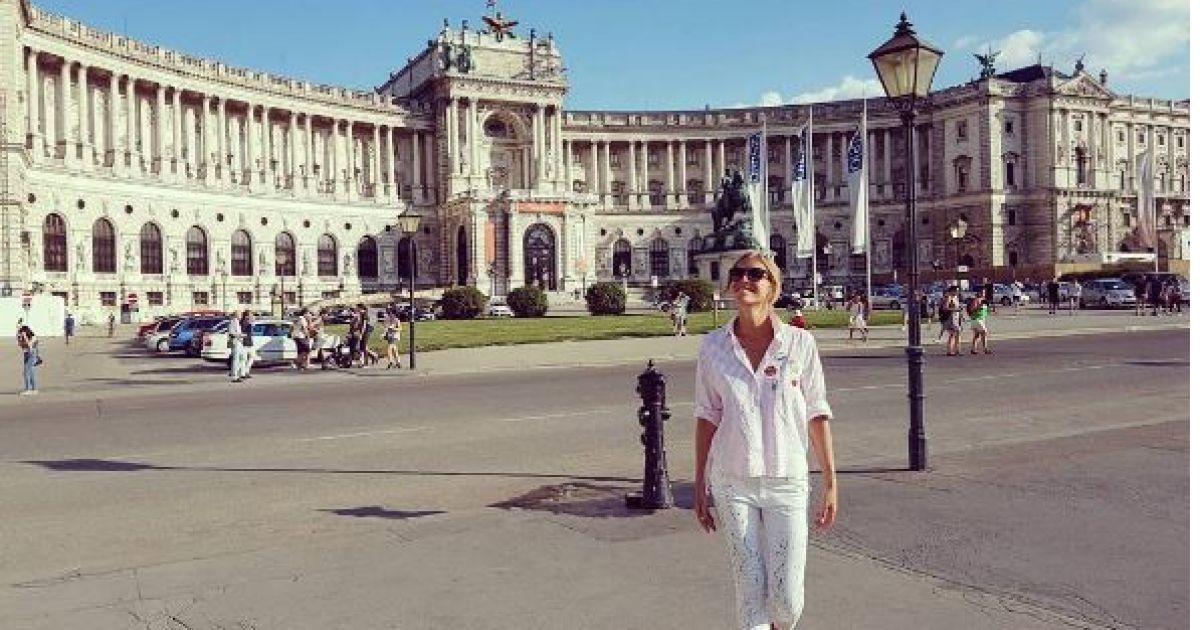 Осадча показала фото з відпустки