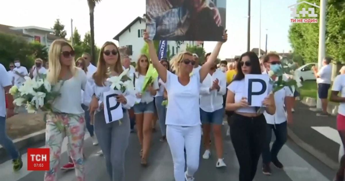 У Франції люди влаштували акції на підтримку водія, якого побили пасажири за вимогу одягнути маску