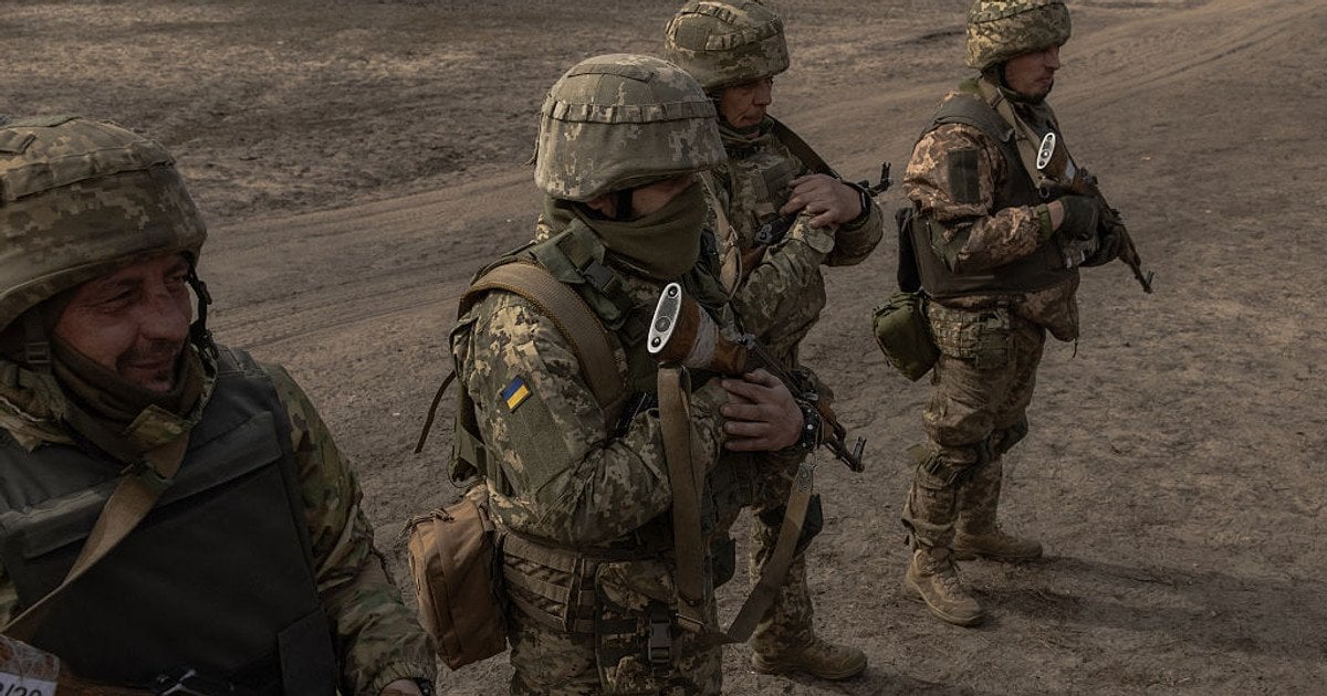 Українські військові