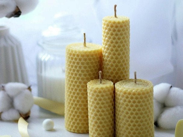 Стрітенські свічки називають громничними — вони захищають оселю від блискавки, грому та лих / © pexels.com