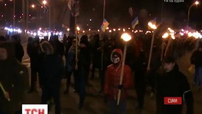 Молебен, факелы и поиски взрывчатки: как Украина отмечала 3 годовщину революции