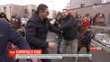 В столичном суде зоозащитники устроили самосуд подозреваемому в издевательствах над собакой