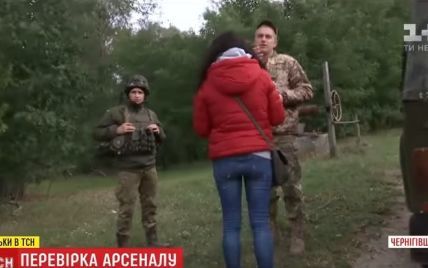 На Черниговщине местные жители сообщают военным со складов боеприпасов о появлении в селе чужаков