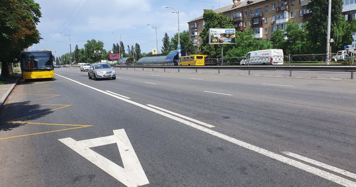 В Киеве проложат отдельные полосы для автобусов и троллейбусов: где именно