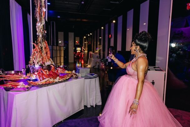  / © instagram.com/iamcardib