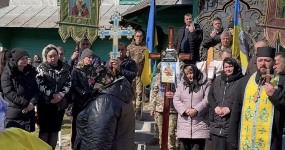 Нардепка звинуватила священика УПЦ МП на Буковині у відмові хоронити бійця ЗСУ