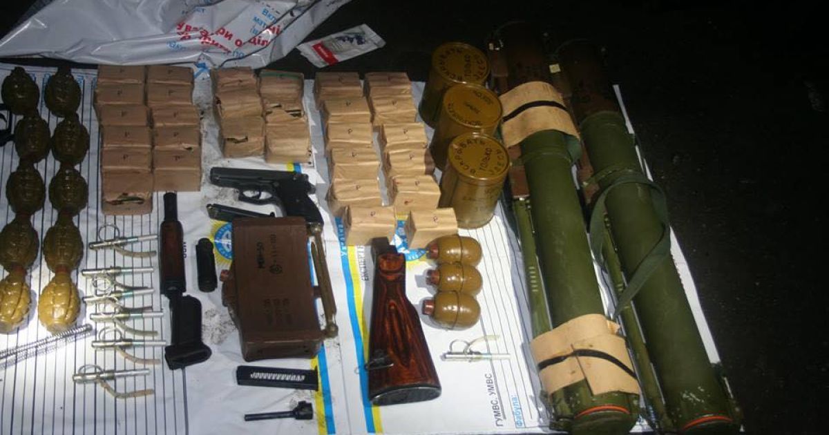 Мужчины готовились к партизанской войне