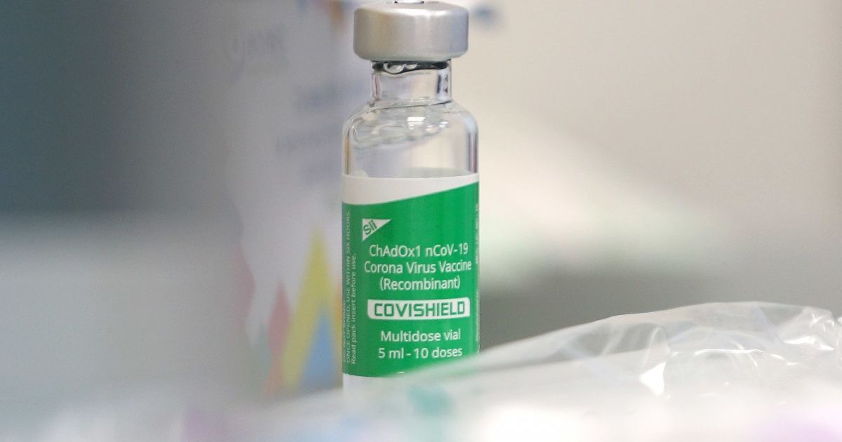 Вакцинация от коронавируса covishield: какие противопоказания и возможные реакции после прививки — объяснение минздрава