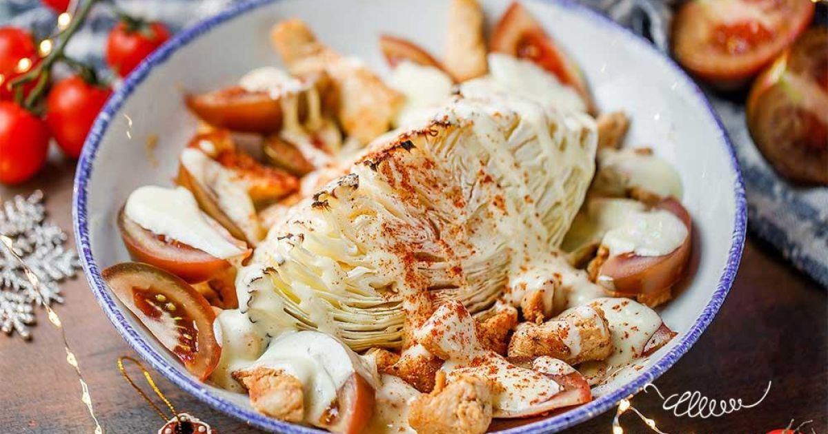 Салат из запеченной капусты с томатами и курицей: рецепт от Евгения Клопотенко