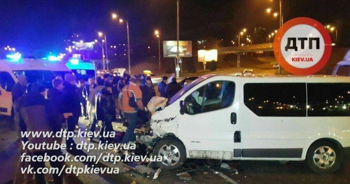 Унаслідок кривавої ДТП у Києві загинула дівчина _2 / © facebook.com/dtp.kiev.ua