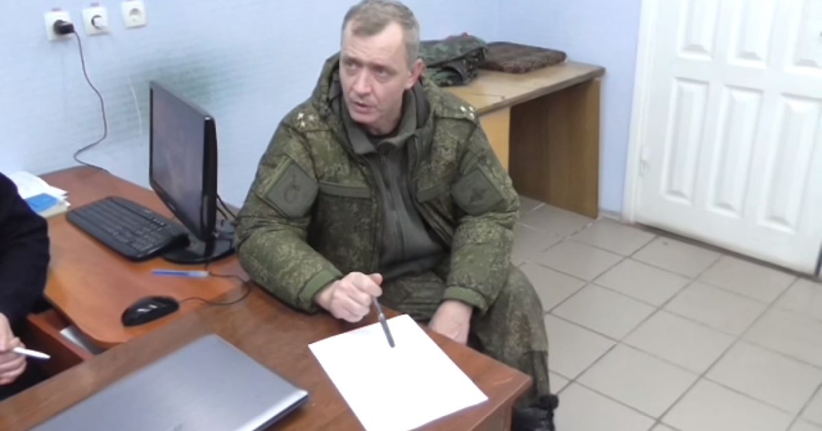 Уличенных в сотрудничестве с боевиками на Донбассе российских военных СЦКК отпустили домой