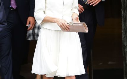 Модный промах: королеву Летицию критикуют за неудачно подобранную к наряду обувь