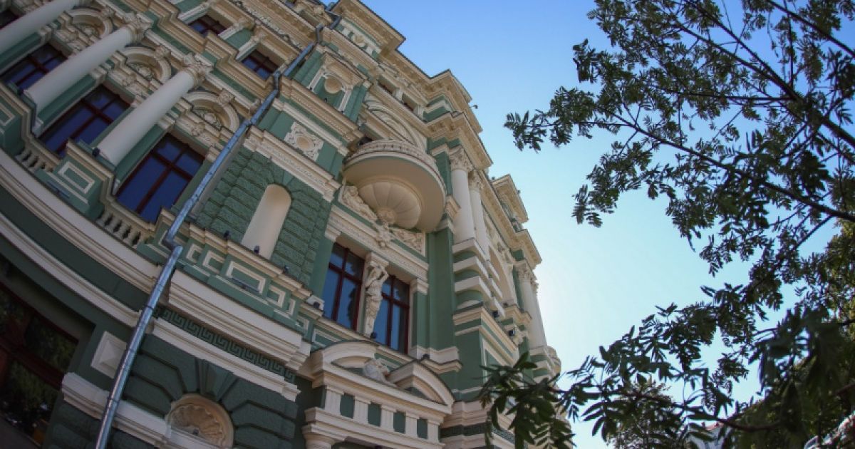 Будинок Руссова в Одесі, Труханов_1