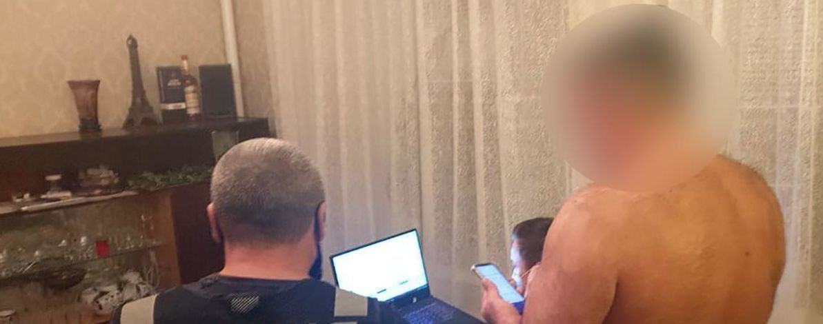 В Запорожье задержали мужчину, который за деньги распространял детское порно