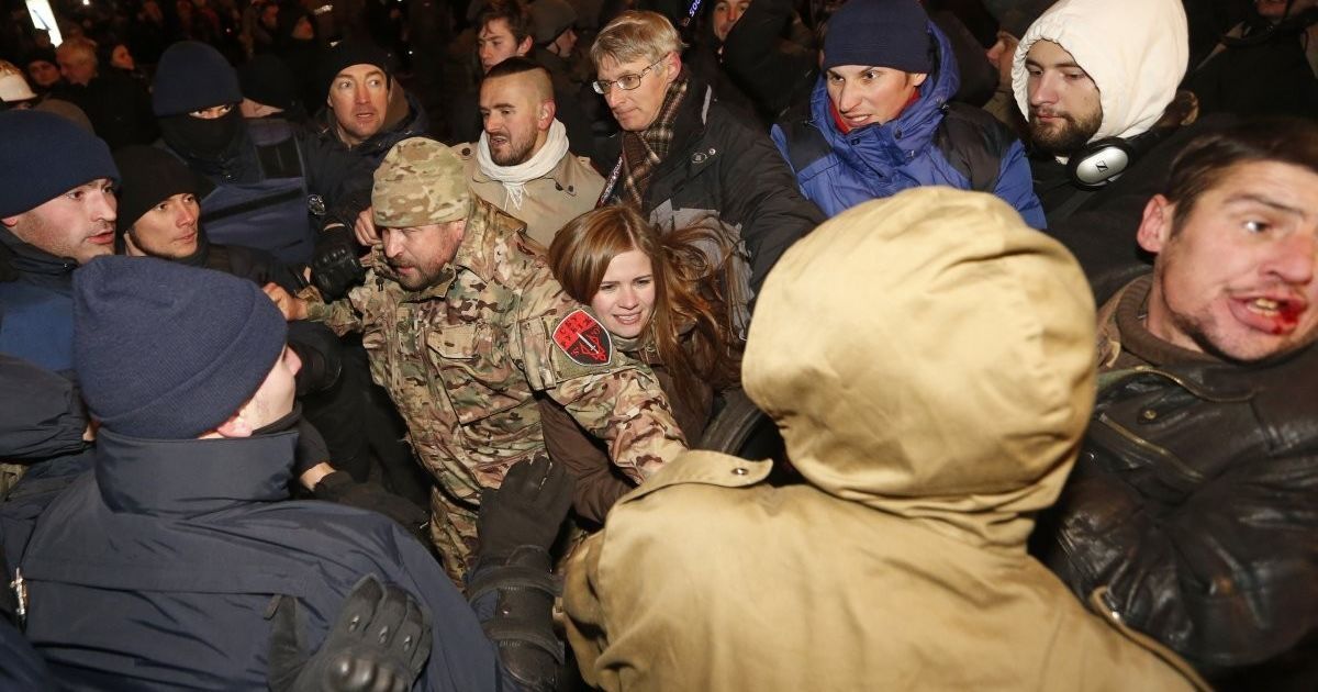 Сутички правоохоронців із протестувальниками на Майдані в Києві_3 / © УНІАН