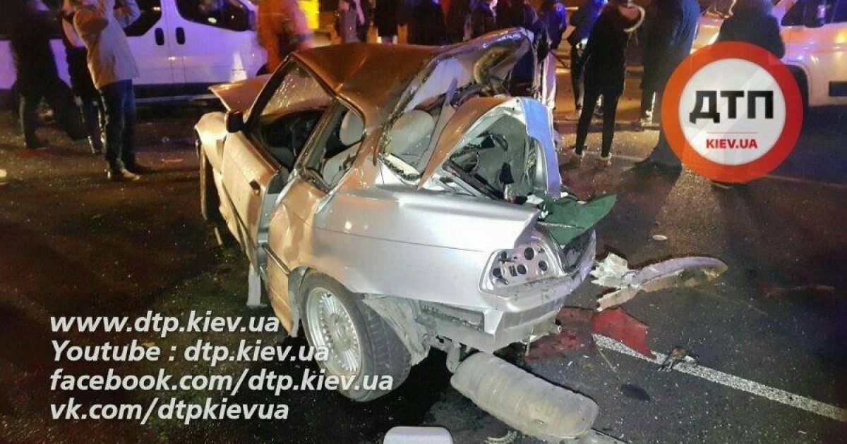 Унаслідок кривавої ДТП у Києві загинула дівчина _4 / © facebook.com/dtp.kiev.ua