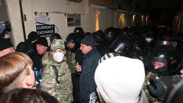 Сутички правоохоронців із протестувальниками на Майдані в Києві_19 / © УНИАН