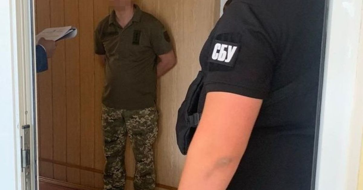 СБУ викрила на хабарі у 1 мільйон гривень посадовців Командування Медичних сил ЗСУ