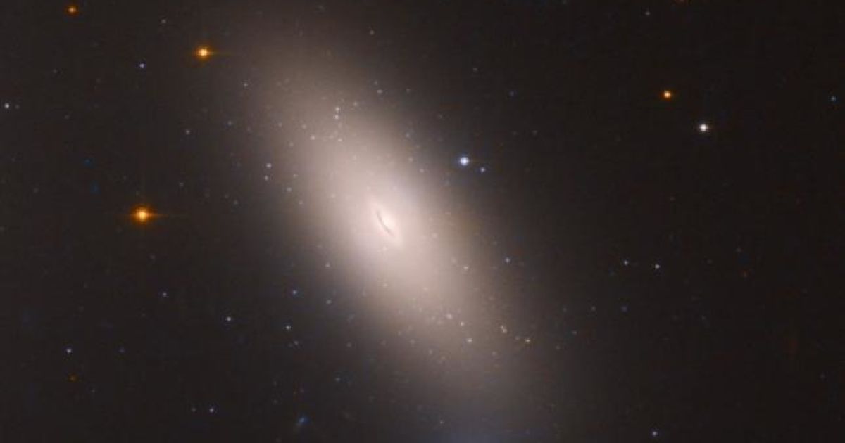 Астрофизики обнаружили галактику, которая почти не изменилась со времен ранней Вселенной