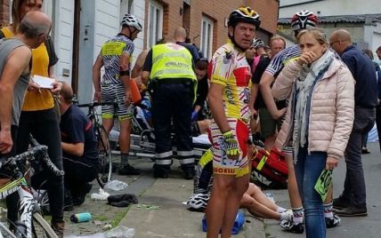 У Бельгії під час змагань велосипедистів 20 спортсменів отримали травми унаслідок зіткнення із авто
