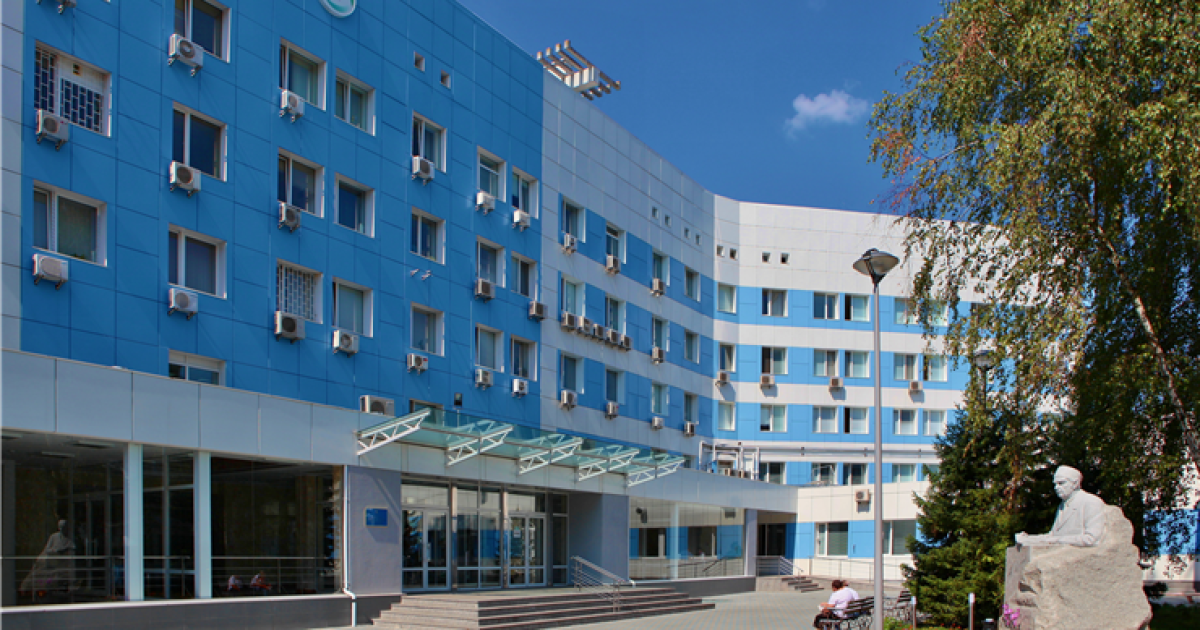 В Інституті Шалімова проводять слідчі дії через підозру у хабарництві трансплантолога – джерела