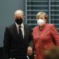 Меркель привітала Шольца з перемогою на виборах